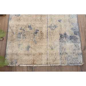 Alfombra Pequeña Vintage de 2x3.2 pies (61x98 cm), Alfombra Turca Azul Sólida - Product Image 2