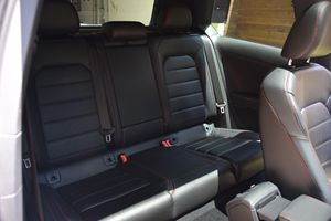 Offre exceptionnelle : Volkswagen GTI SE d'occasion 2016, propre et prête à être expédiée - Product Image 4