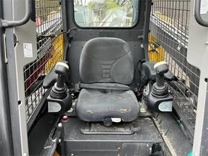 Diesel Power 2017 NEW HOLLAND C227 Alta eficiencia operativa Minicargadora Accesorios de operación de cambio rápido - Product Image 3