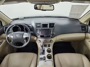 Toyota Highlander SE 2013 - Product Image 2