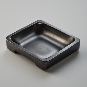 Cendrier classique en laiton fabriqué par des artisans expérimentés offrant une finition supérieure et une performance durable pour les espaces intérieurs - Product Image 6