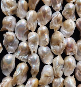 Cuentas de perlas barrocas de agua dulce cultivadas naturales indias hebras sueltas sin tratar para la fabricación de joyas efectos ópticos de cambio de Color - Product Image 2