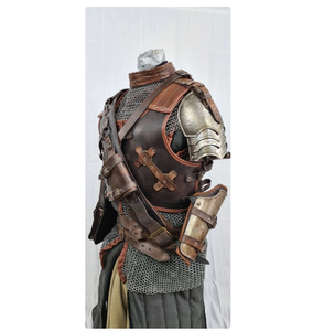 Traje de Caballero Templario de Alta Calidad con Forro Interior Moderno y Soporte de Madera, el Más Vendido del 2024 |   Caballeros Cruzados - Product Image 1