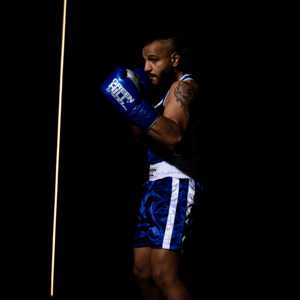 Gants de kick-boxing Astra personnalisés en cuir de vachette lacé, équipement d'entraînement pour enfants, tailles 10oz et 12oz avec motif imprimé - Product Image 2