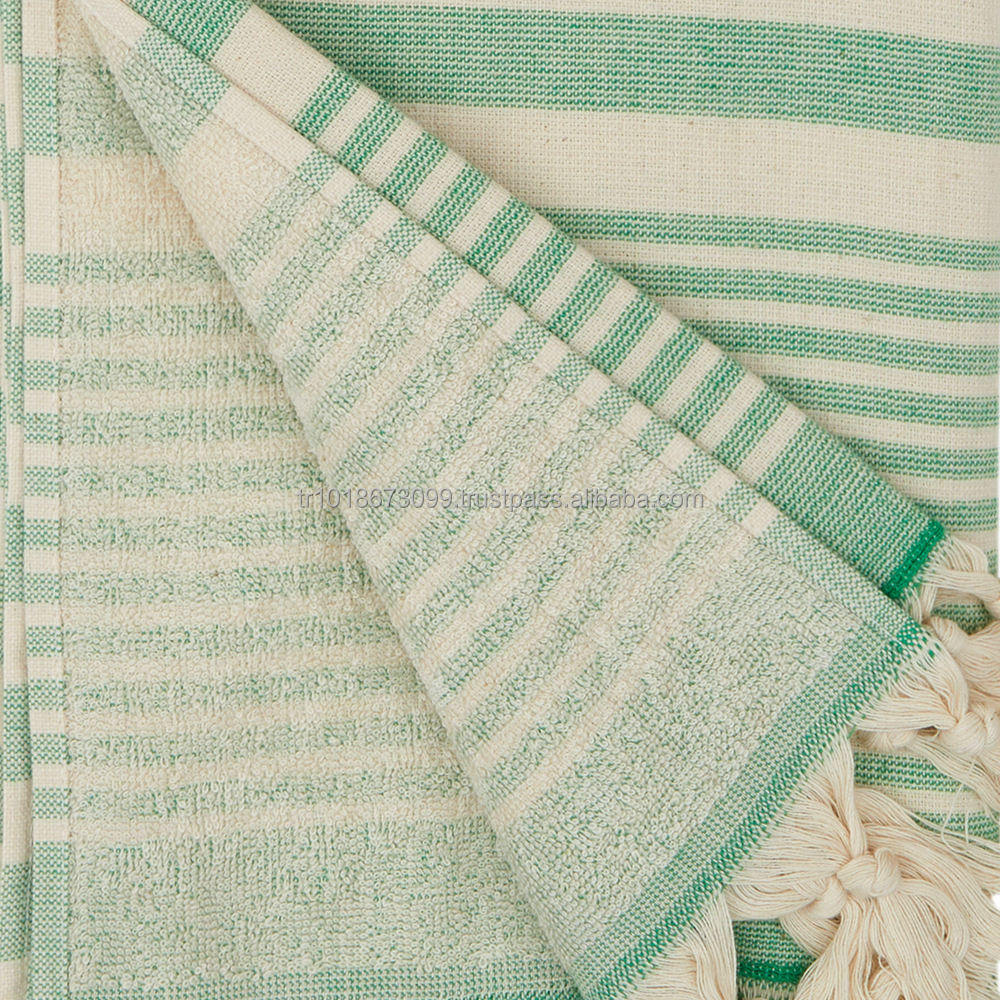 สีเขียว