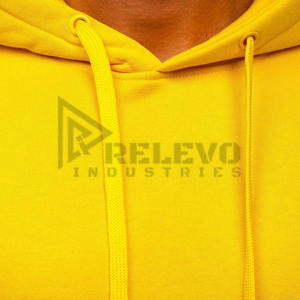 Sudadera con Capucha Lisa Amarilla para Hombre, 100% Algodón, Transpirable y de Secado Rápido, Lista para el Invierno, Diseño Personalizable, Fabricada en Pakistán - Product Image 5