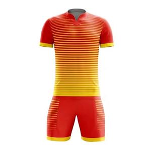 Maillot de football à prix d'usine, uniforme de football personnalisé, vêtements de sport de football légers et résistants, uniforme d'entraînement de football - Product Image 5