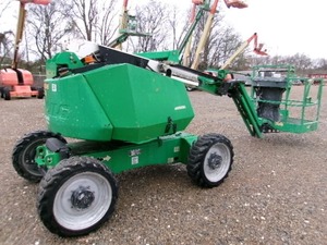 2017 H340AJ Articulating Boom Lift Reliable Construction Equipment Ready for Export - Product Image 4
