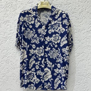 เสื้อเชิ้ตแขนสั้นผู้ชายลายทันสมัย ​​– ทรงหลวม ผ้าเนื้อน้ำหนักเบา ดีไซน์ฤดูร้อนทันสมัยสำหรับชุดลำลอง ชุดวันหยุด - Product Image 1