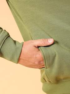 เสื้อสเวตเชิ้ตผู้ชายไซส์ใหญ่ แขนยาว คอวี ผ้าฟลีซ ระบายอากาศ กันลม ซับในอย่างดี เป็นมิตรต่อสิ่งแวดล้อม สวมใส่สบายๆ - Product Image 5