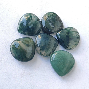Cabochon d'agate de mousse en forme de coeur vert AAA de qualité supérieure pierres précieuses naturelles en vrac toutes tailles dos plat calibré en gros toutes tailles - Product Image 1