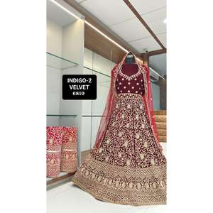 Lehenga Choli de terciopelo tradicional más vendido con ropa india y paquistaní de trabajo bordada a mano para bodas y fiestas - Product Image 6