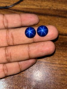 Par de Gemas Sueltas de Zafiro Azul Estrella Lindy de 21.30ct, Calidad Superior, 13x13mm, para Pendientes - Product Image 1