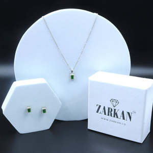 ชุดเครื่องประดับไข่มุกและเพทายสีเขียวมรกต Zarkan Green Treasure Box (ไข่มุกน้ำจืดทรงมรกตและทรงลูกแพร์ สำหรับงานปาร์ตี้และงานแต่งงาน) - Product Image 5