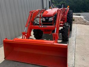 Kubota 52HP Multipurpose <b>Tractor</b> In Stock / 2023 Original Kubota MX5200 <b>Tractor</b> With Front Loader Attachment - Product Image 2