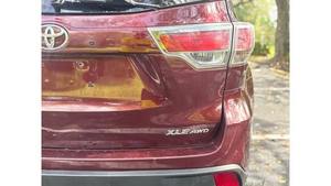 รถยนต์มือสองปี 2023 รุ่น XLE V6 AWD พวงมาลัยซ้าย เบาะหนัง กล้องมองหลัง คุณภาพพรีเมียม สภาพดี - Product Image 6