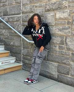 ชุดวอร์มกางเกงมีฮู้ดแบบมีซิปติดโลโก้ออกแบบได้ตามต้องการผ้าปักพลอยเทียมแบบลำลองสีพื้นชุดวิ่ง - Product Image 3