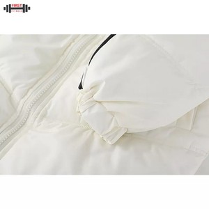 Blouson matelassé pour homme de style audacieux, en toile réversible, respirant, antibactérien, avec plusieurs panneaux déchirés, poche cargo, ruban adhésif, cinq poches - Product Image 5
