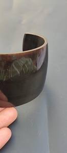 กำไลข้อมือกว้างดีไซน์เนอร์แฮนด์เมดเครื่องประดับสำหรับผู้หญิงที่เป็นมิตรต่อสิ่งแวดล้อมทันสมัยสำหรับความสง่างามในชีวิตประจำวัน - Product Image 5