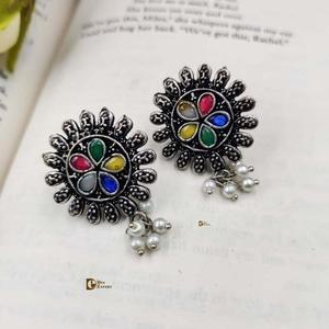 Handmade German Silver Stone Work Round Stud Earrings for Women Girls Casual Party Wear Flower Pattern Pearl Main Stone for Gift - Product Image 3