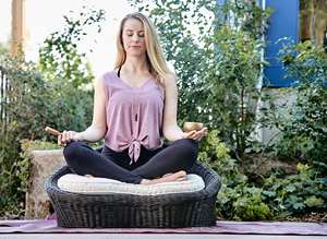 Chaises de yoga en rotin naturel en gros d'usine, chaises de méditation au sol - Product Image 5