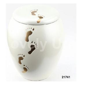 Urne gravée à motif de pied doré Urne adulte pour cendres humaines Grande urne blanche moderne - Product Image 1