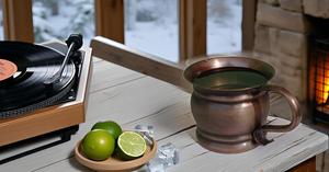 Tasse en cuivre authentique 14 onces Moscow Mule à l'ancienne tasse en céramique artisanale - Product Image 4