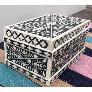 Boîte à bijoux rectangulaire en bois multicolore faite à la main de haute qualité, incrustation d'os, décorative et fonctionnelle en MDF pour ranger vos précieux. - Product Image 2