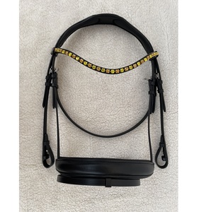 Brida de Cuero Negra de Lujo con Diadema de Cristales Amarillos Brillantes, Brida Inglesa de Doma - Product Image 1