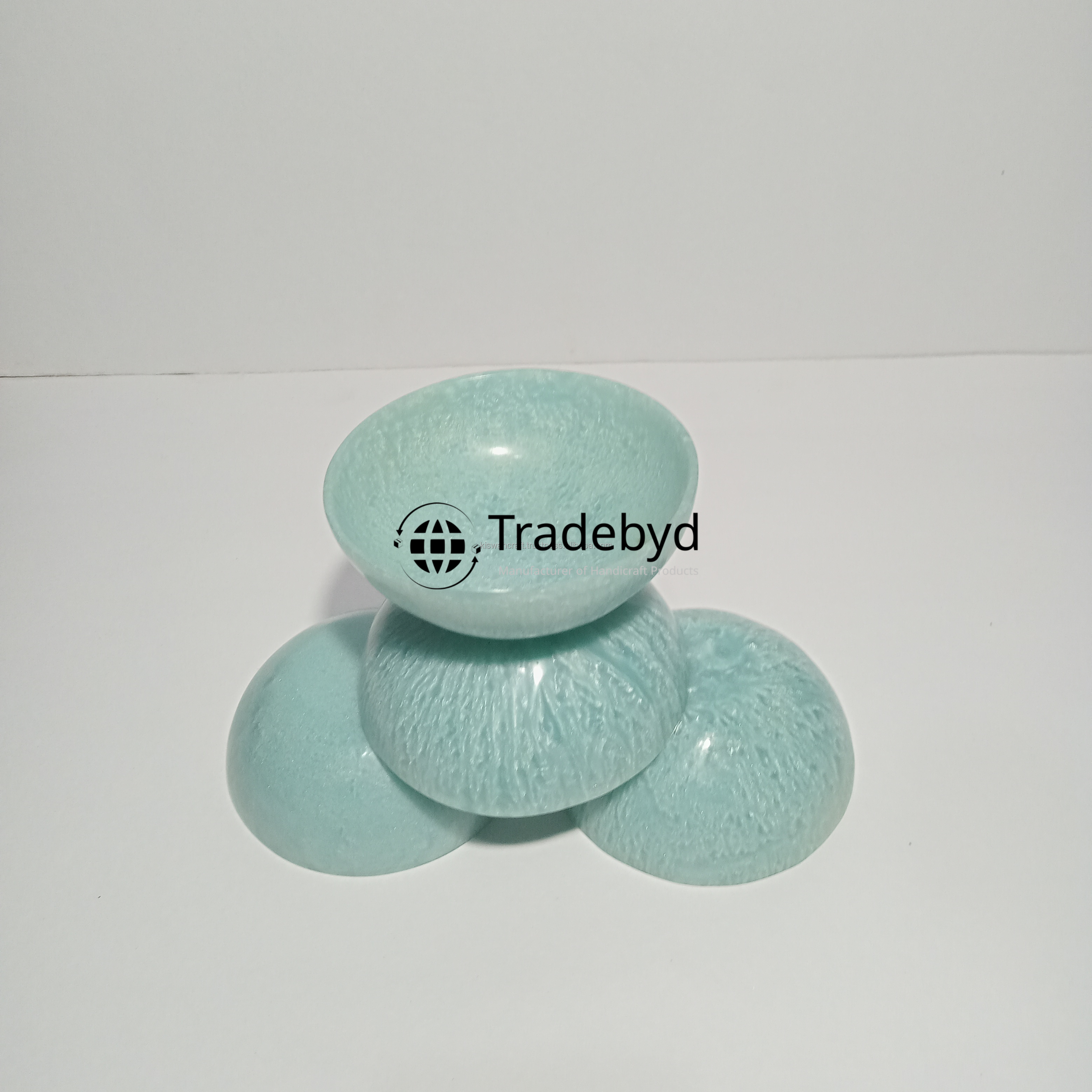 Available in different Colors