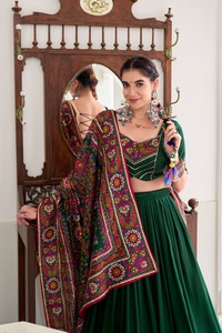 ผ้าไหมพิมพ์ลาย ikkat ใหม่สวยแบบ Tussar พร้อมกระจกจริงสำหรับทำงาน navratri lehenga cholic - Product Image 4