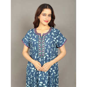 Chemise de nuit longue Evolve pour femme en rayonne Liva, avec poches, super douce et confortable, en popeline tissée, boutonnée, avec cordon de serrage, à manches courtes - Product Image 4