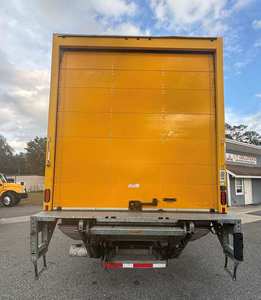 <b>Well</b> Maintained Used 2019 Hinos 268 26ft <b>Box</b> Truck With Lift Gate & Pull Out Ramp For Sale Global Delivery - Product Image 4