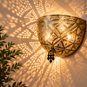 Lámpara de pared marroquí hecha a mano, globo de latón perforado, lámpara con diseño geométrico de estrellas, luz decorativa hueca. - Product Image 4