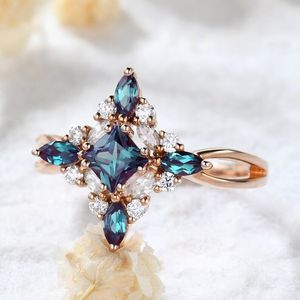 Anillo de piedra Alex simulada, Plata de Ley 925 sólida, diseño único para mujer, compromiso de boda, aniversario, joyería fina - Product Image 3