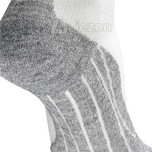 Chaussettes de haute qualité pour hommes Chaussettes personnalisées de couleur pure pour hommes Chaussettes pour hommes en coton Vente en ligne - Product Image 5