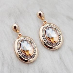 Kriaa Pendientes colgantes finos Piedra de cristal marrón con chapado en oro Modelo 1313643D - Product Image 1