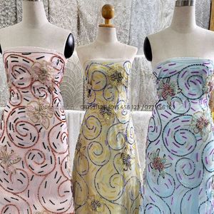 Tissu en dentelle brodée florale 3D lourd, panneau en dentelle brodée à la main pour accessoires, technique de tissage - Product Image 2