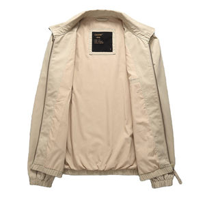 Chaqueta de lluvia impermeable transpirable con capucha y cremallera de tela de poliéster para la temporada de invierno, chaqueta cortavientos para hombres, chaquetas bordadas - Product Image 3