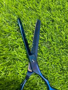 Tijeras de peluquería para diestros de acero inoxidable con punta curvada profesional, herramienta de belleza para el cuidado de mascotas - Product Image 4