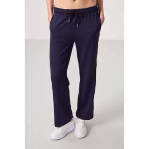 Pantalones Palazzo Anchos para Mujer Tommylife, con Paneles Laterales de Textura Suave - 94669 Negro - Rojo Viva - Product Image 1