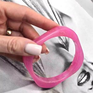 กำไลและสร้อยข้อมือเรซิ่นสำหรับผู้หญิง คอลเลคชั่นใหม่ เครื่องประดับสไตล์นางฟ้าสำหรับงานปาร์ตี้และงานแต่งงาน คุณภาพสูง - Product Image 1