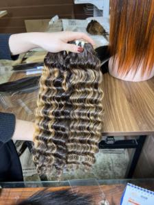 Mejor 100% Raw Virgin Deep Curly Hair en paquete de cabello ondulado vietnamita Extensión de cabello humano rizado Color de piano - Product Image 3