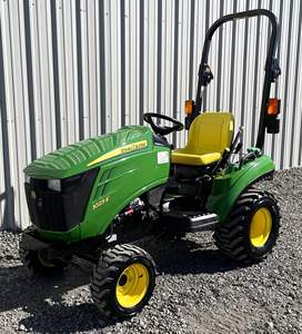 Tracteur 23hp Johnn Deere 1023E disponible à la vente - Product Image 1