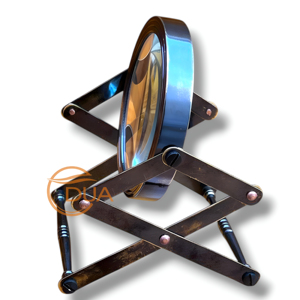 Loupe de bureau nautique en laiton de style vintage Support pliable réglable Outil de lecture et d'inspection - Product Image 3