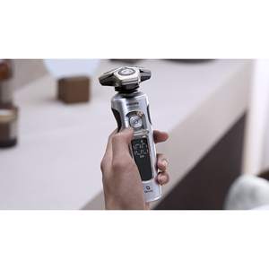 Rasoir Électrique Rotatif Advand, Système de Rasage, Finition Chromée, Support de Charge Sans Fil, IPX7, Tondeuse à Barbe, Tondeuse à Poils de Nez pour le Corps - Product Image 1