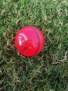 Kookaburra Pink Cricket Ball Pink Color Cuero Cricket Balls A Grade Handstitched Cricket Balls - Product Image 3