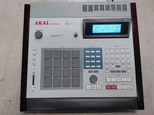แบรนด์ยอดนิยม MPC60 MK1 รุ่นใหม่ล่าสุด เครื่องจำลองเสียงและเครื่องตั้งลำดับเสียง ขายดี - Product Image 4