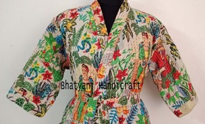 Fait à la main Frida Khalo Robe, veste matelassée Kantha, Kimono en coton, Peignoir de bain, vêtements de nuit, Kantha Stitch Robe - Product Image 2