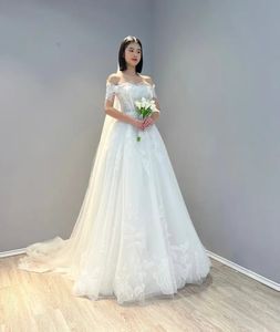 Vestido de novia de línea A hecho a mano de alta calidad OEM con elegante diseño de encaje con cuentas TNBPno27 listo para enviar para el verano - Product Image 3